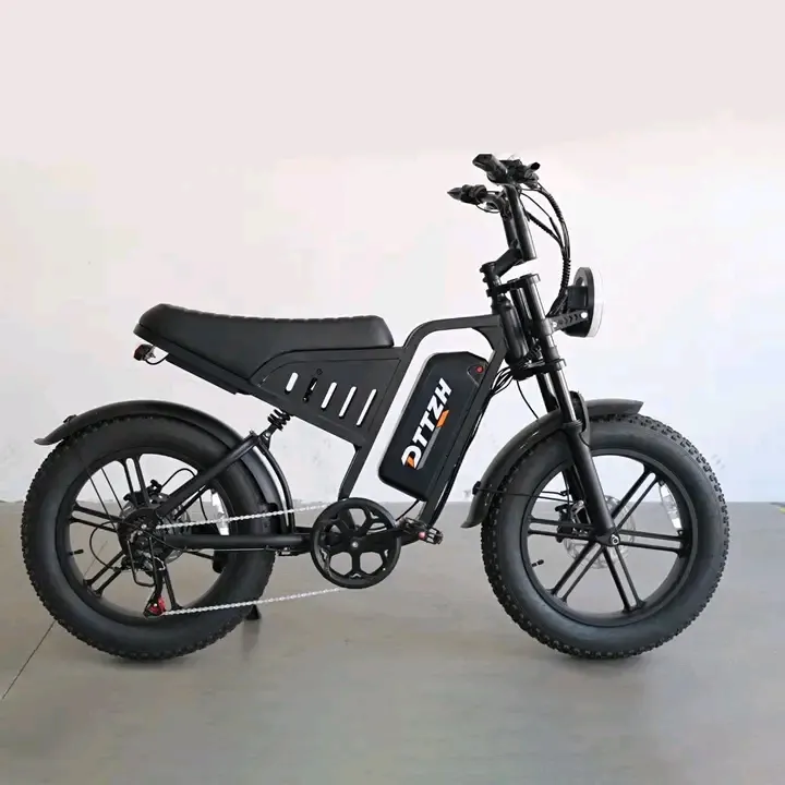 Surron Fat Tyre — Black & White