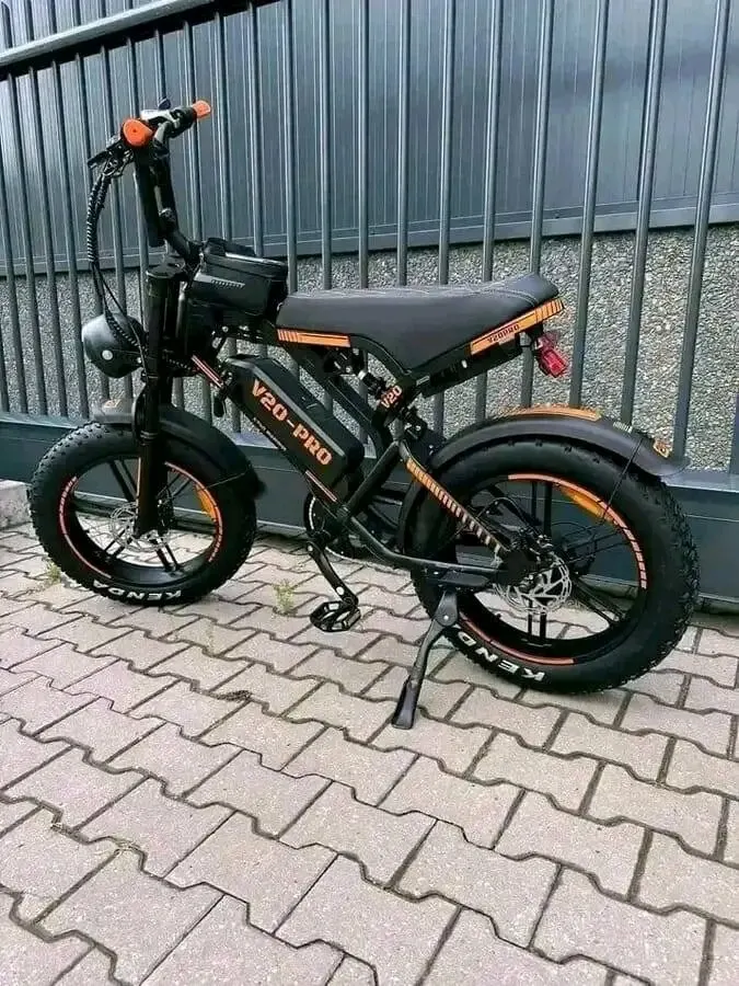 Surron Fat Tyre — Black & Orange